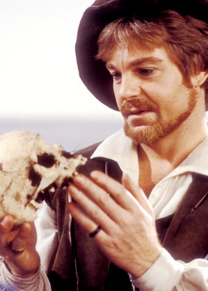 hamletwithyorick.jpg